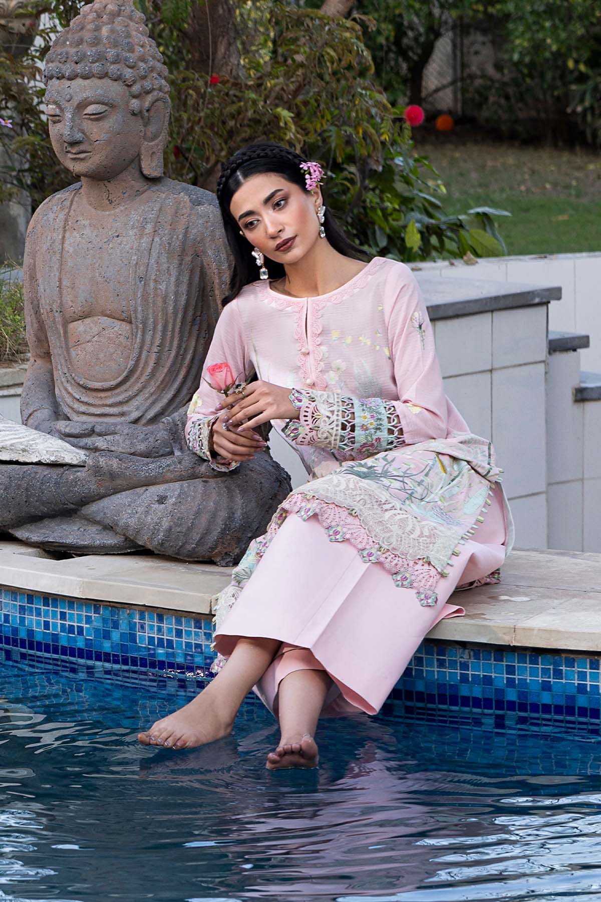 Raeesa Premium | Dahlia | SR-006